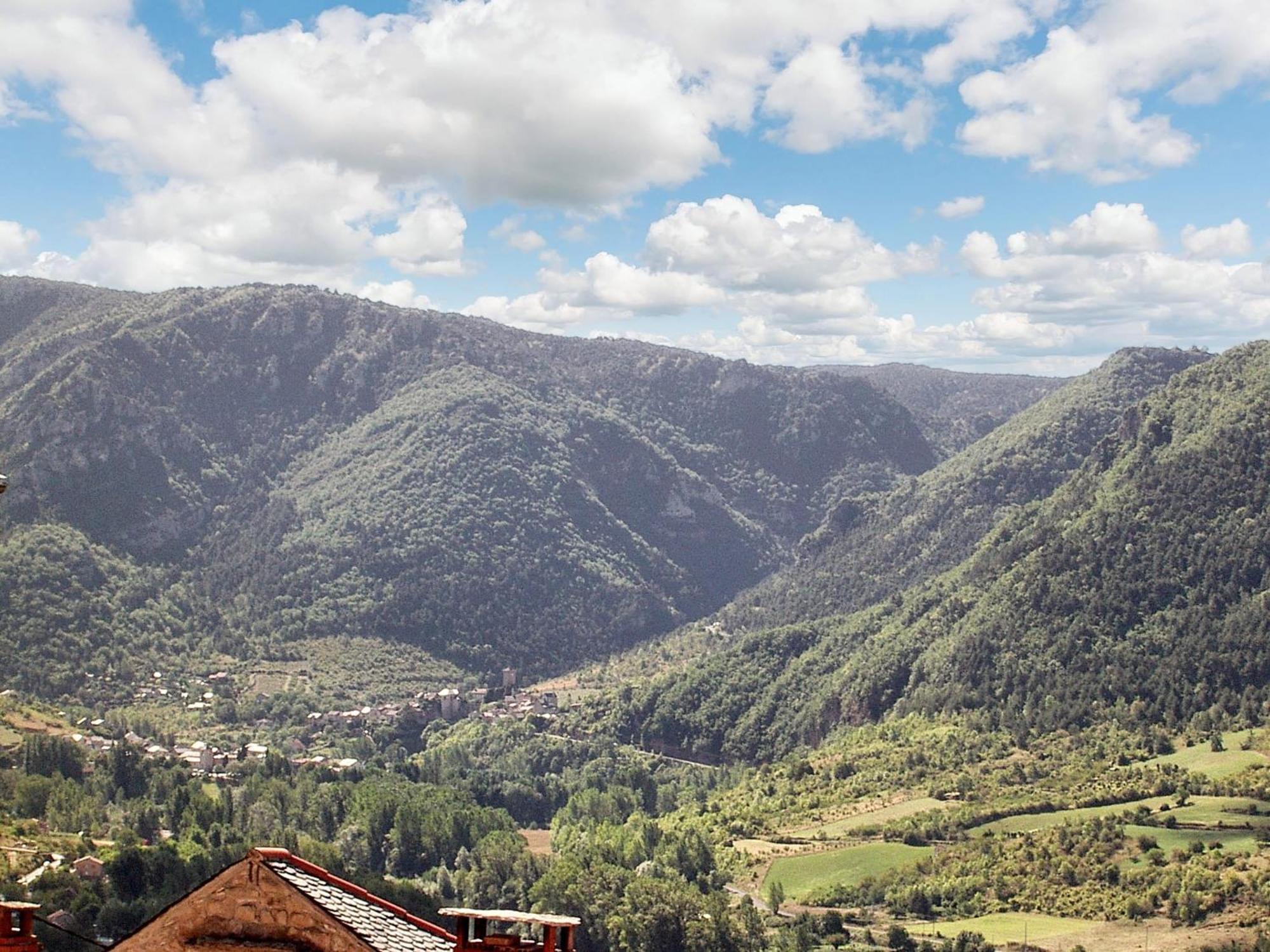 Maison Pittoresque A Mostuejouls Avec Vue Sur La Montagne Mostuéjouls Exterior foto